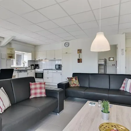 Appartement Henne - 2-5km From The Sea By Interhome *