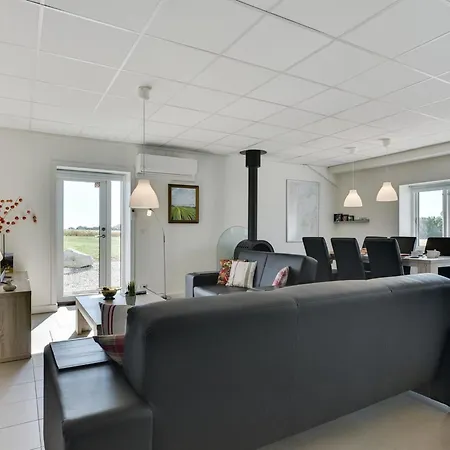 Henne - 2-5km From The Sea By Interhome Appartement