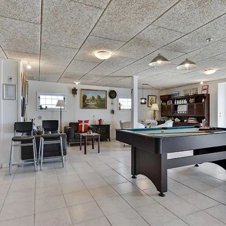 Henne - 2-5km From The Sea By Interhome Appartement