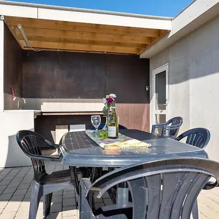 Henne - 2-5km From The Sea By Interhome Nordenbro Vesteregn